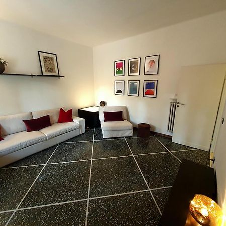 Spacious Three-Room Apartment In Saragozza Bologna Luaran gambar
