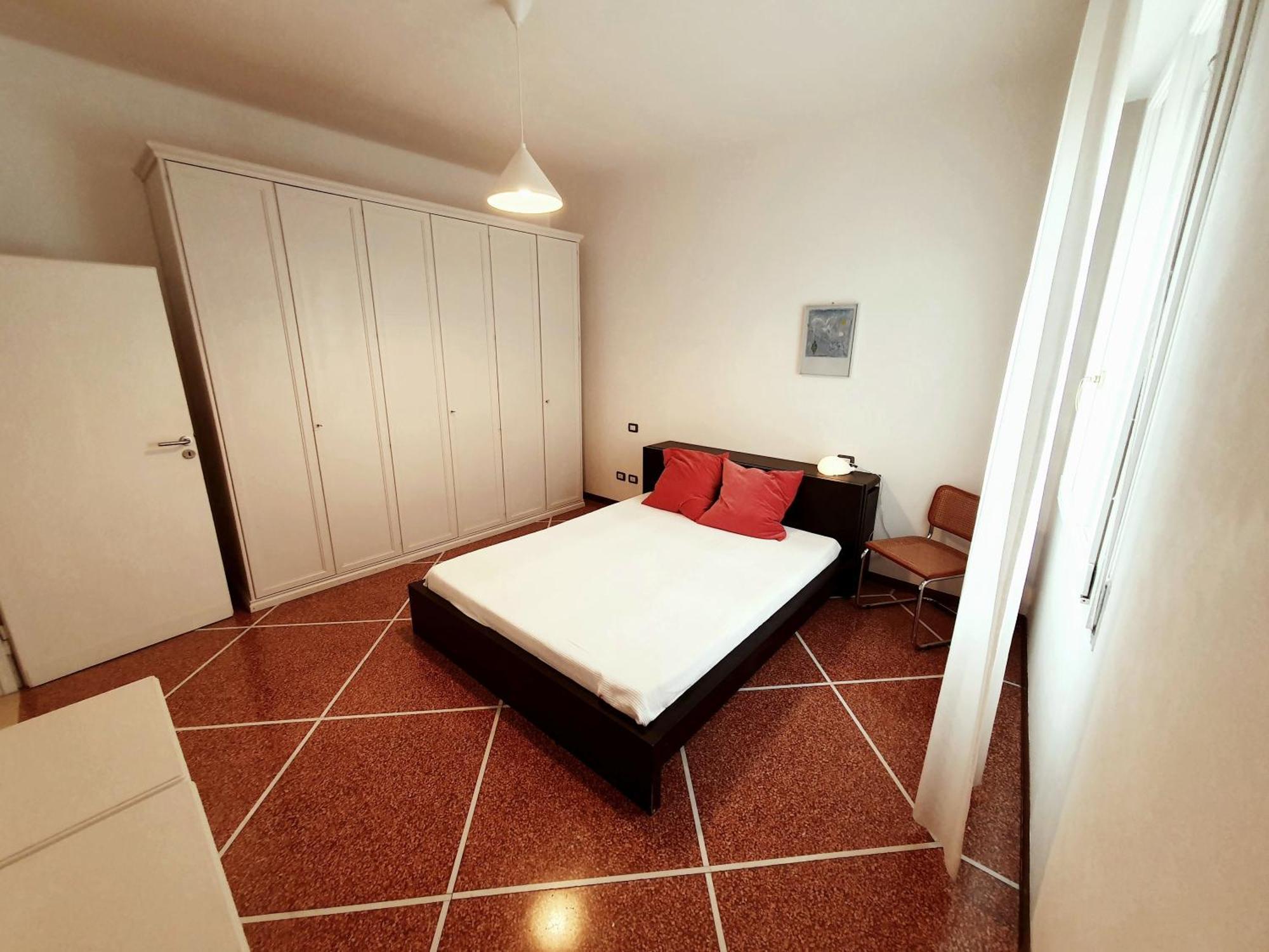 Spacious Three-Room Apartment In Saragozza Bologna Luaran gambar