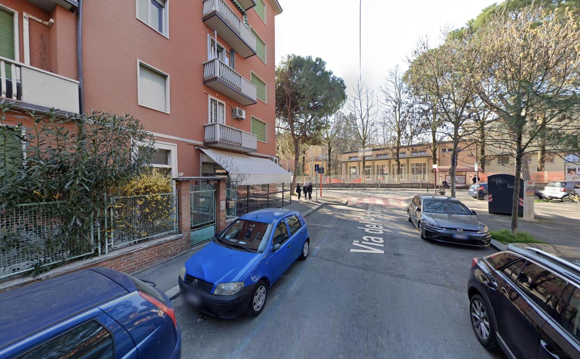 Spacious Three-Room Apartment In Saragozza Bologna Luaran gambar